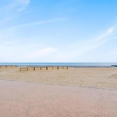 In Near The Sea, Cleaning Included * コクセッド